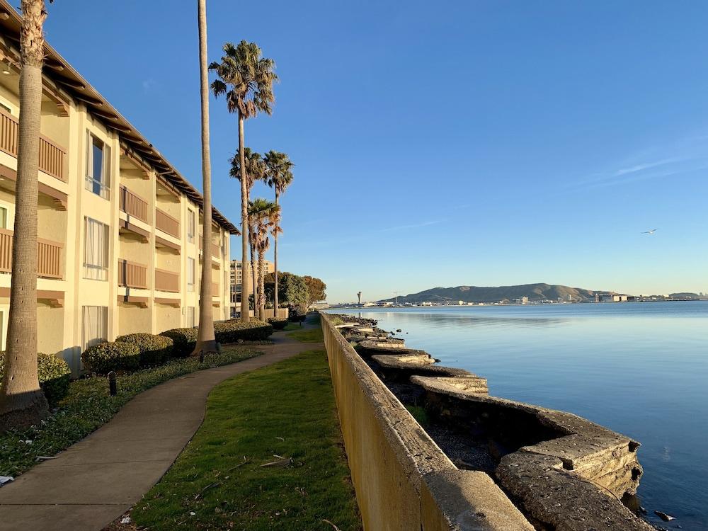 Vagabond Inn Executive Sfo Берлингейм Экстерьер фото