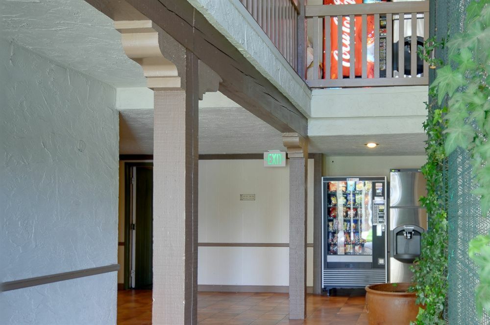 Vagabond Inn Executive Sfo Берлингейм Экстерьер фото
